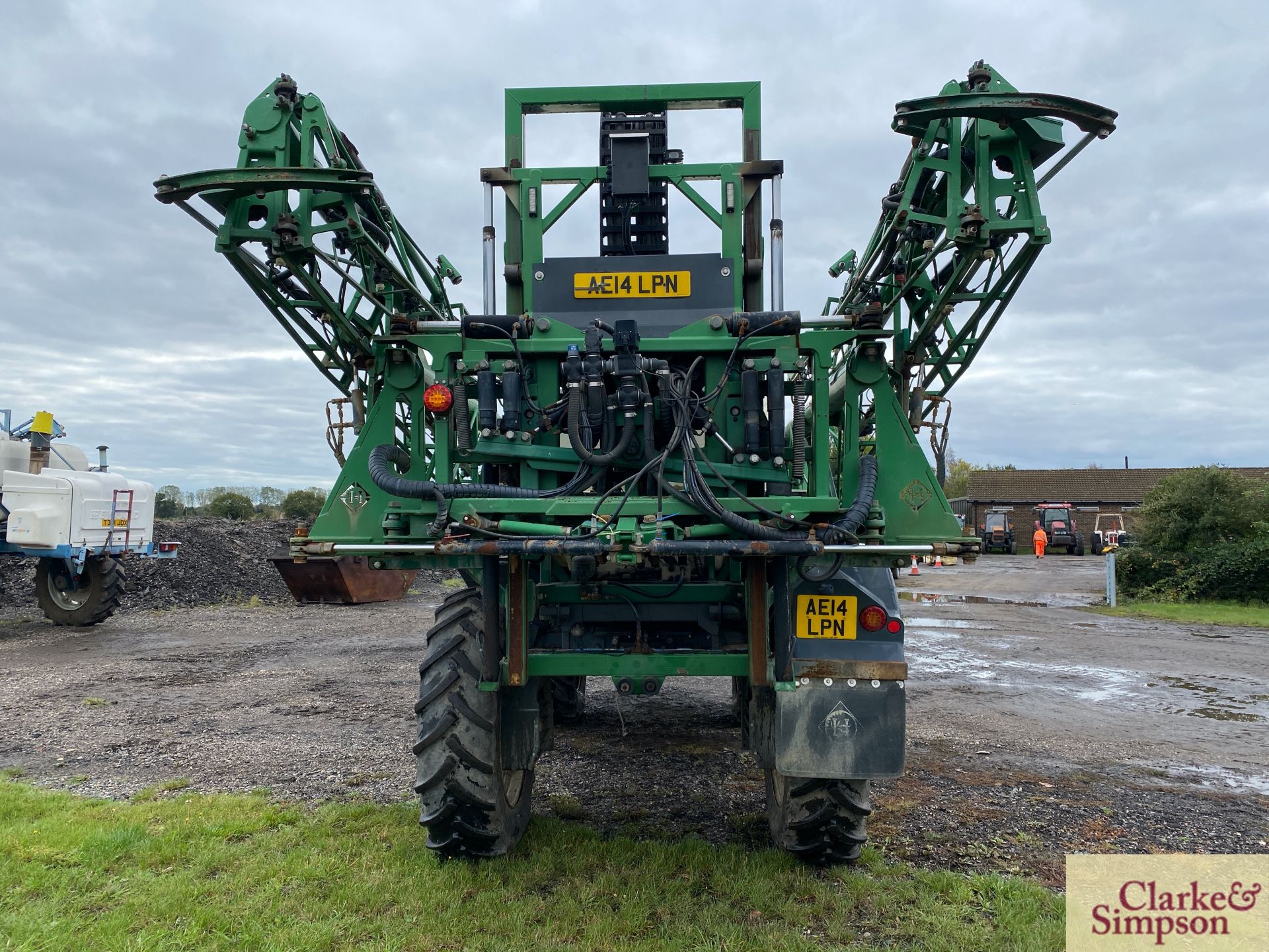 Househam Merlin M4/32 4WD 32m self-propelled sprayer. Registration AE14 LPN. Date of first - Image 4 of 54