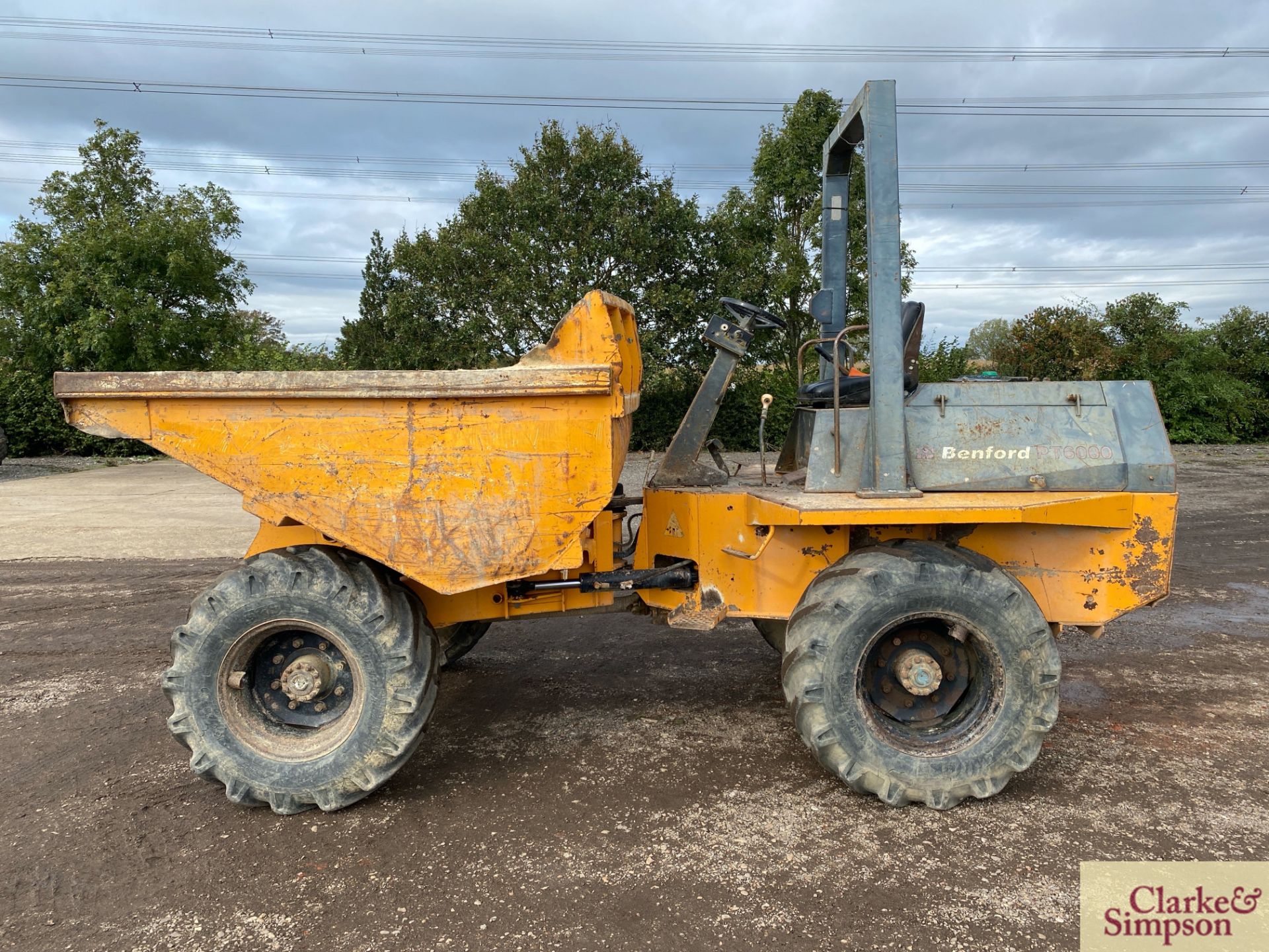 Benford 6T 4WD pivot steer dumper. 2000. Serial number SLBDNOOEY7H0721. 405/70R20 wheels and - Image 2 of 36