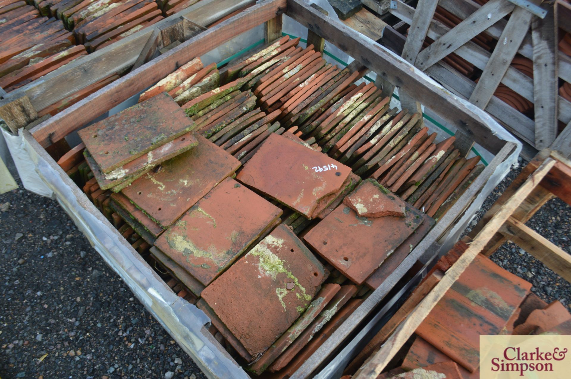 4x pallets reclaimed peg tiles. - Image 3 of 5