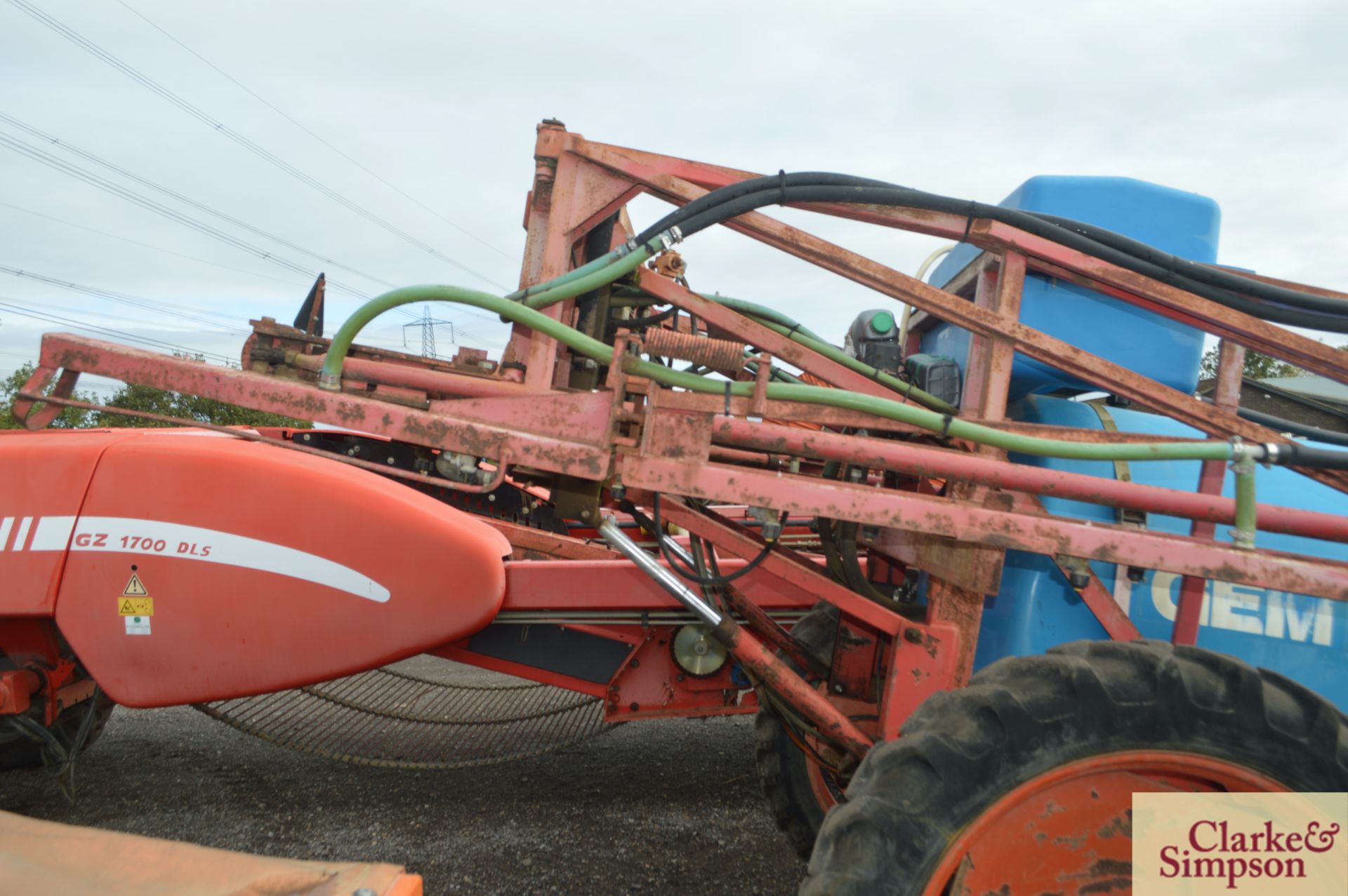 Gem 18m 2000L trailed sprayer. 1990. Serial number 337. 230/95R36 wheels and tyres. With drawbar - Image 6 of 11