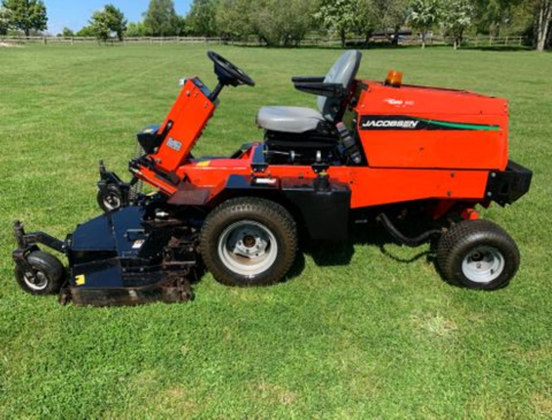 Jacobsen 628B Turfcat 4WD 60in diesel hydrostatic outfront mower. 1,600 hours. - Image 18 of 18