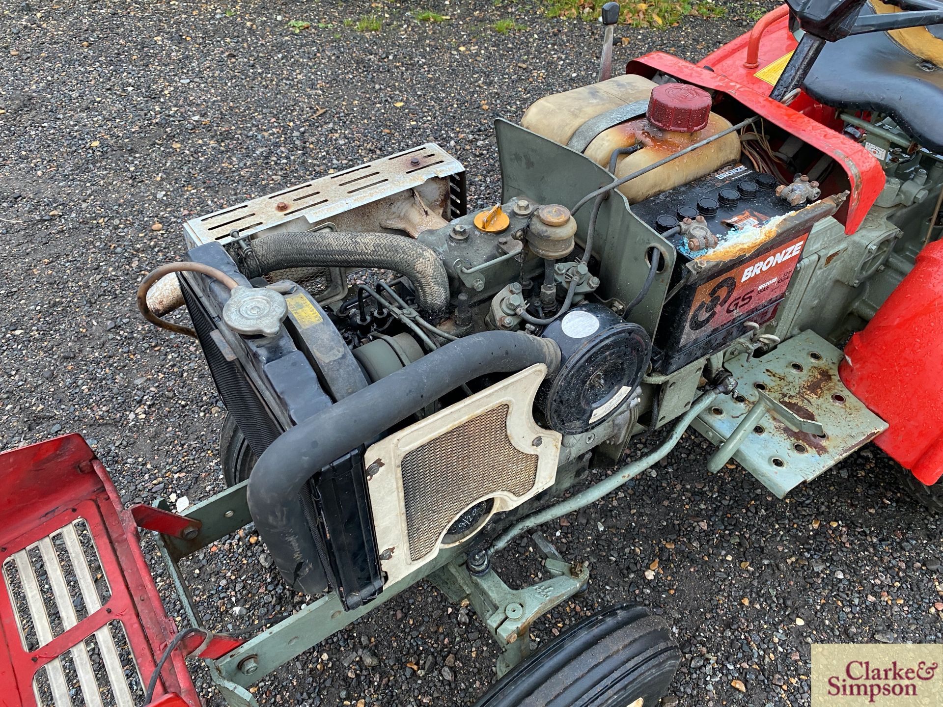 Yanmar 1100 2WD compact tractor. With Yanmar RS1000A mounted rotovator. Recent new turf tyres. - Image 6 of 26