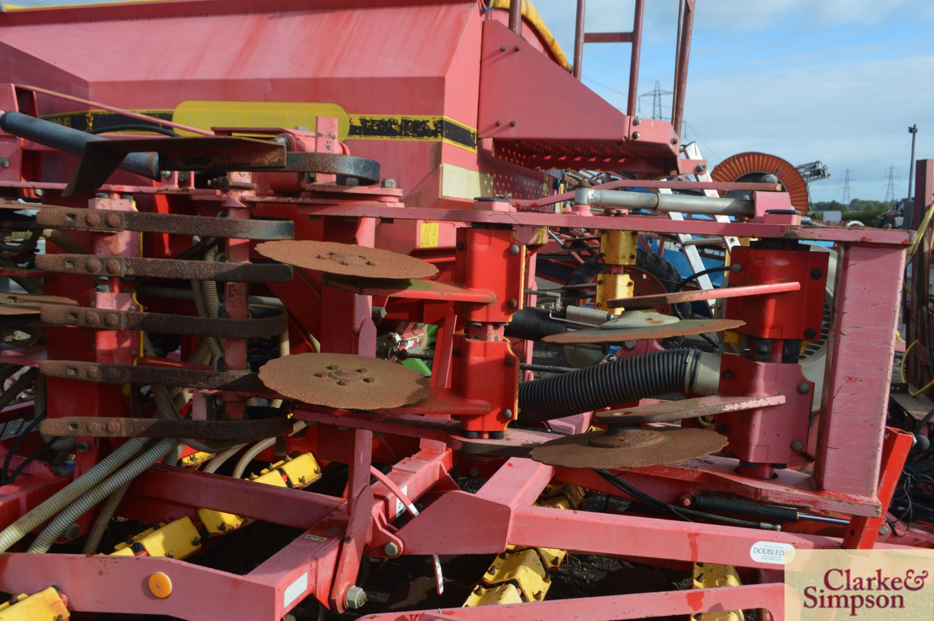 Vaderstad Rapid RDA400F 4m System Disc drill. 2001. Serial number 11033. With pre-emergence - Image 10 of 21