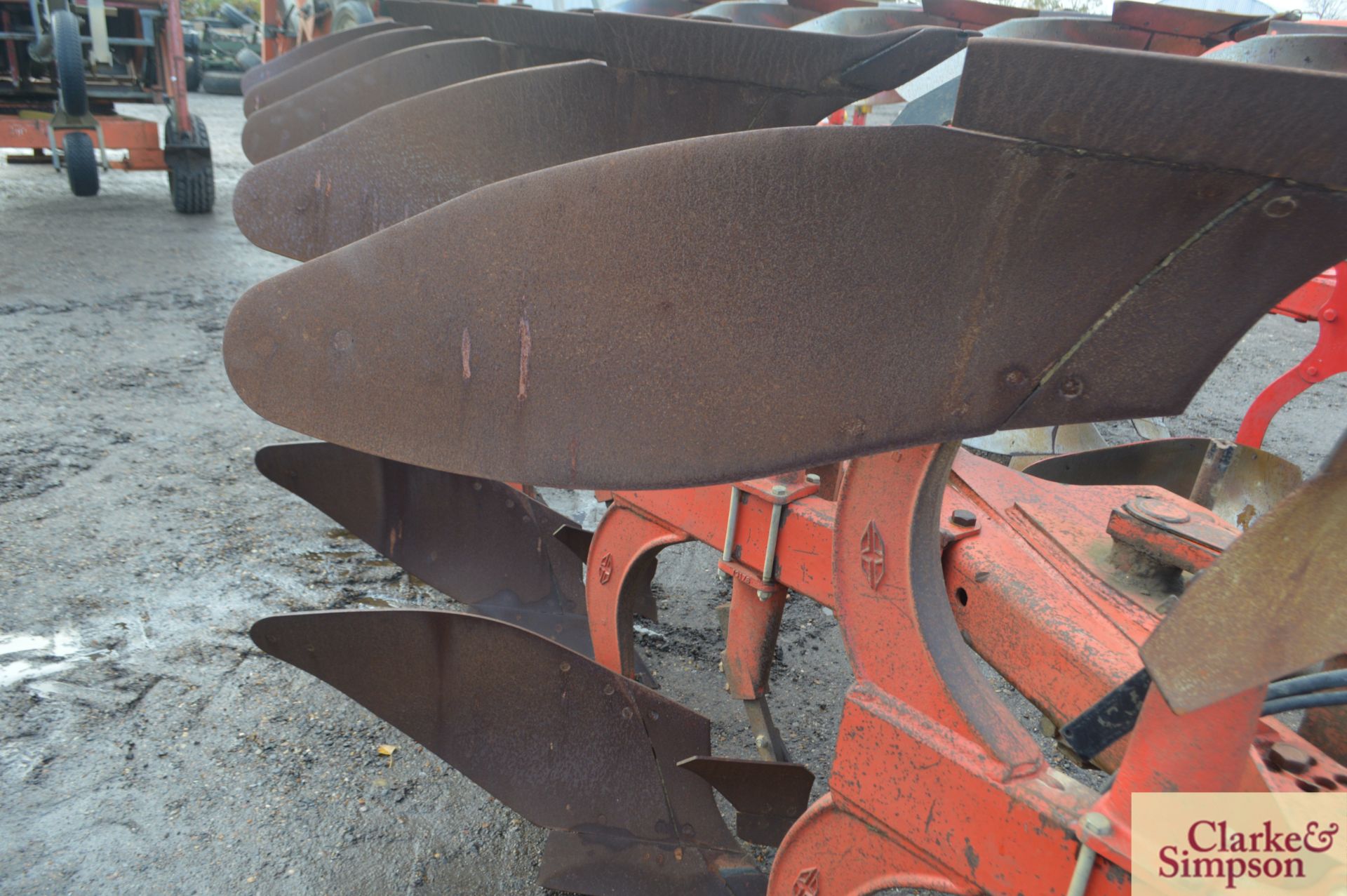 Gregoire Besson RB7 5F reversible plough. 1998. Serial number 705197. With No8 bodies and - Image 10 of 11