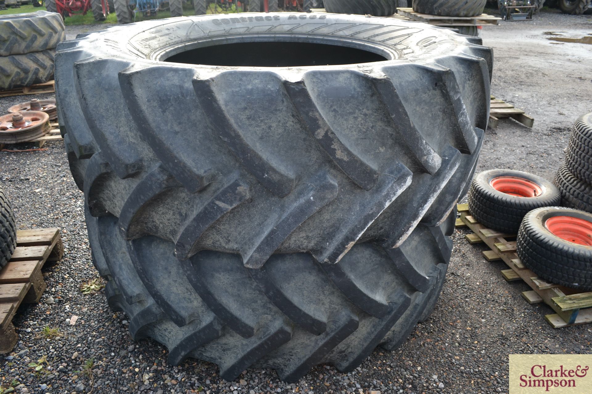 2x Continental 650R38 tyres @ 80%. * - Image 3 of 4