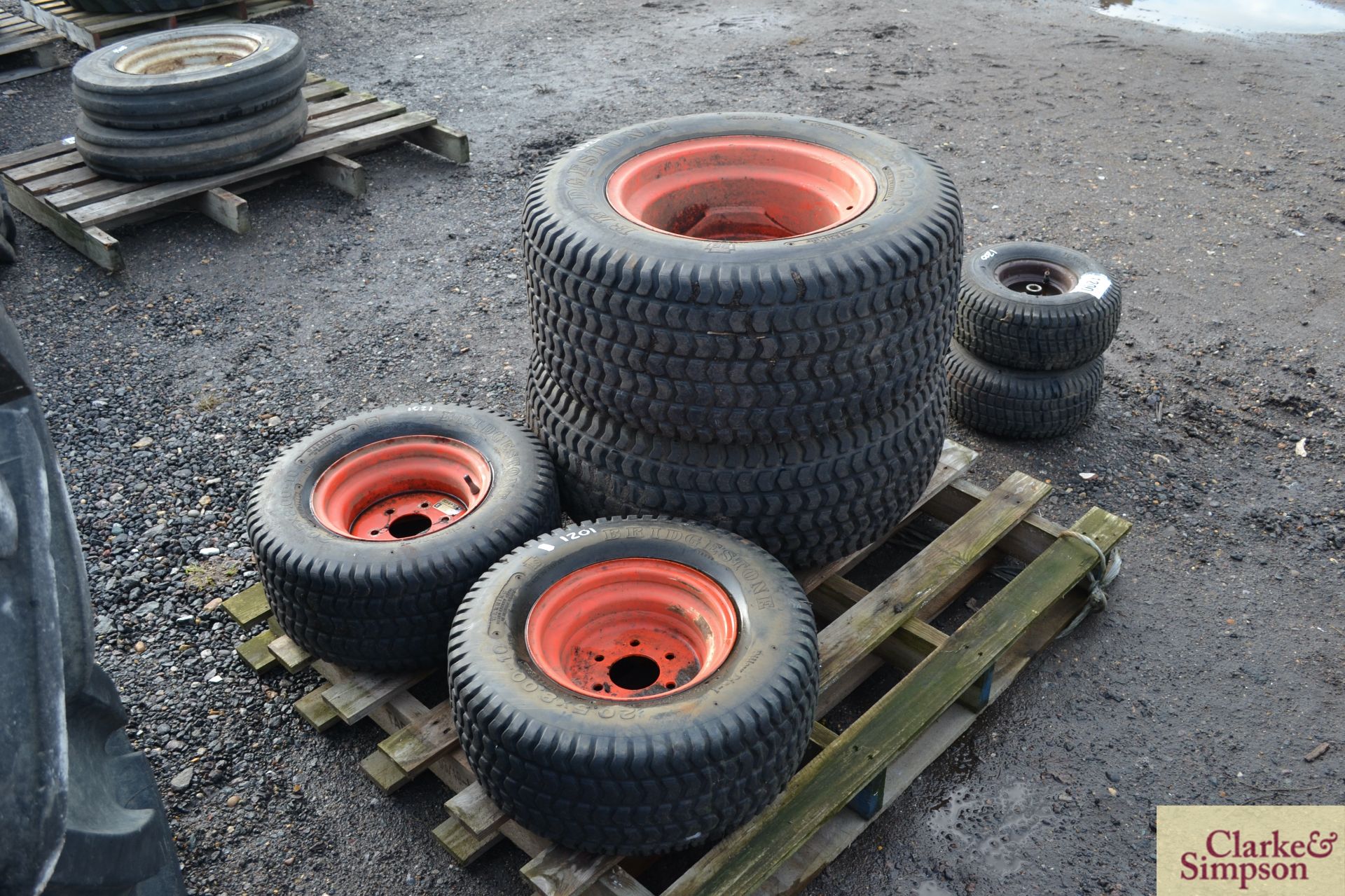 Set of turf wheels and tyres to fit Kubota compact tractor. - Image 2 of 4
