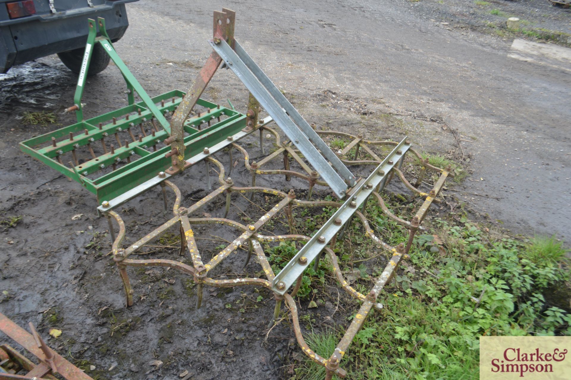 Linkage mounted two gang seed harrow. - Image 3 of 4