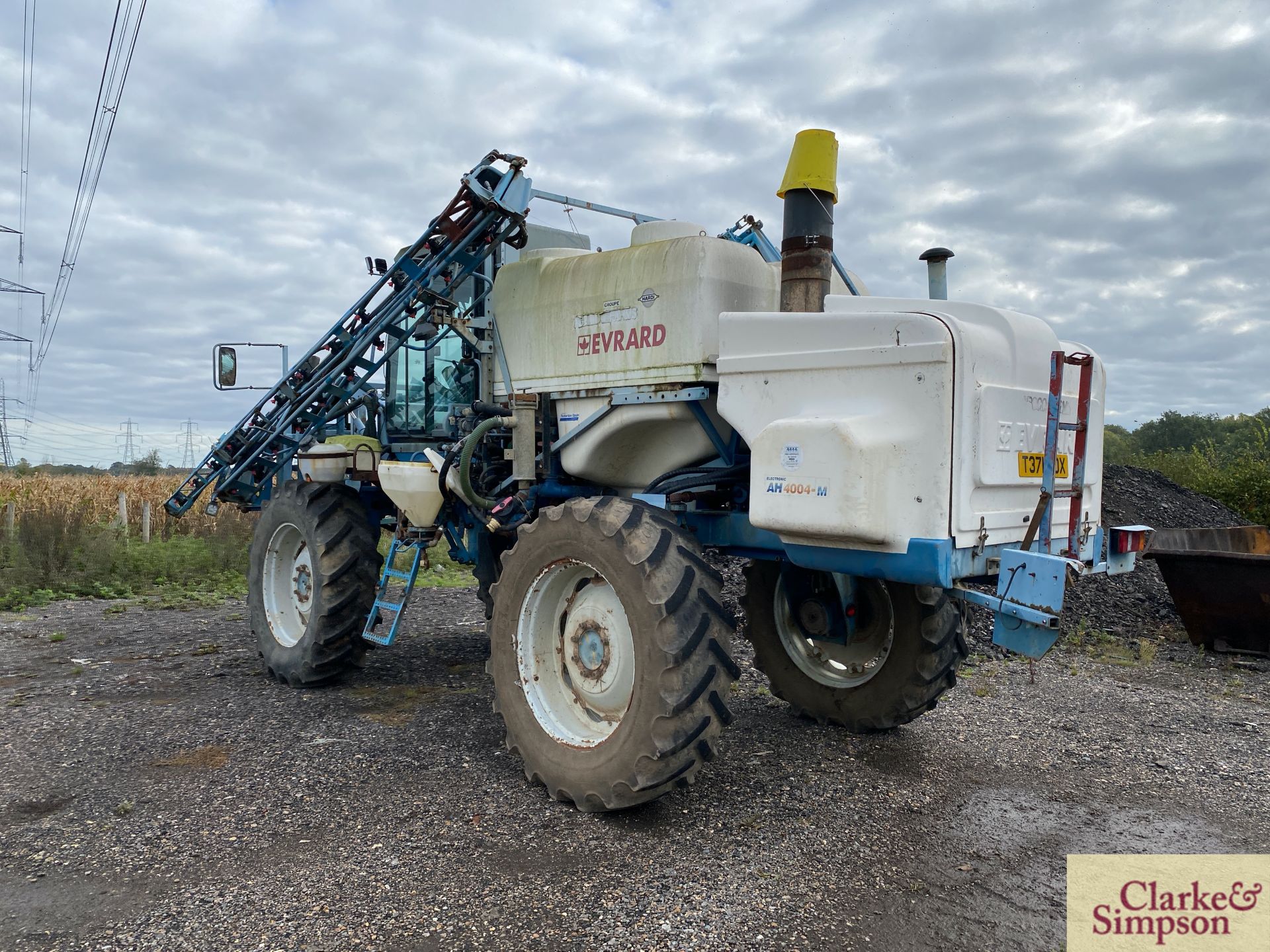 Evrard AHM 4004 24m 4WD self-propelled sprayer. Registration T371 JDX (no paperwork), Date of - Image 3 of 42