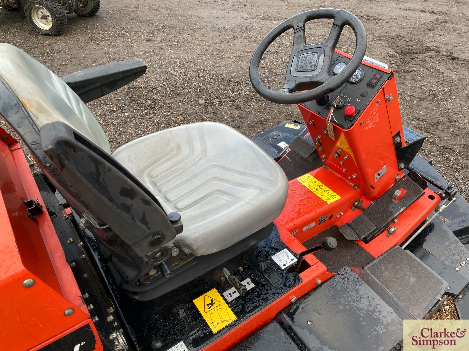 Jacobsen 628B Turfcat 4WD 60in diesel hydrostatic outfront mower. 1,600 hours. - Image 13 of 18