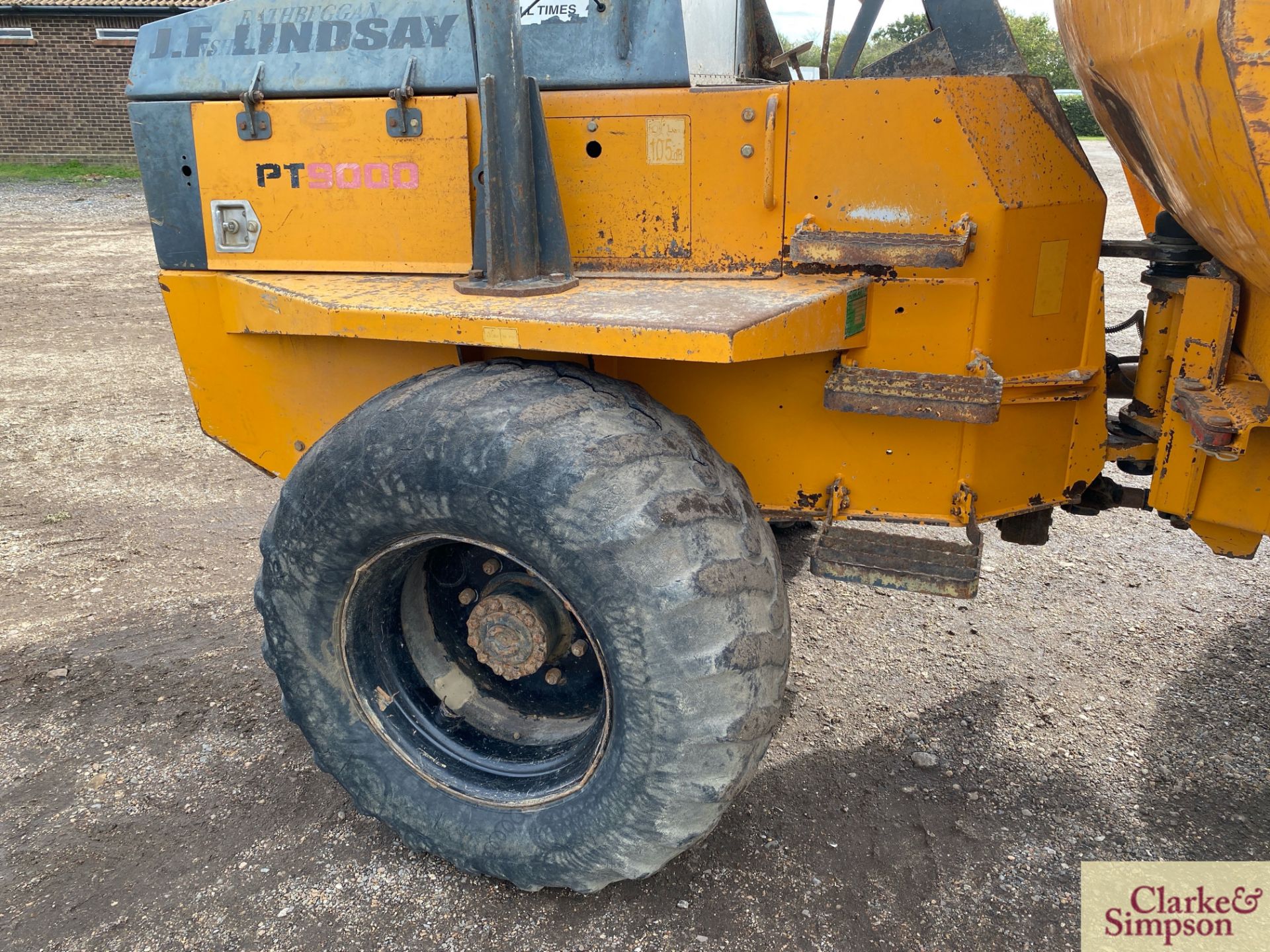 Benford 9T 4WD pivot steer dumper. 2005. Serial number SLBDINOOE507EW274. 500/60R22.5 wheels and - Image 17 of 38