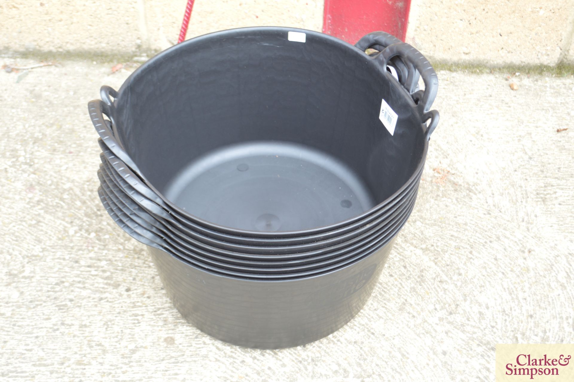 8x 26 litre Trug buckets.*