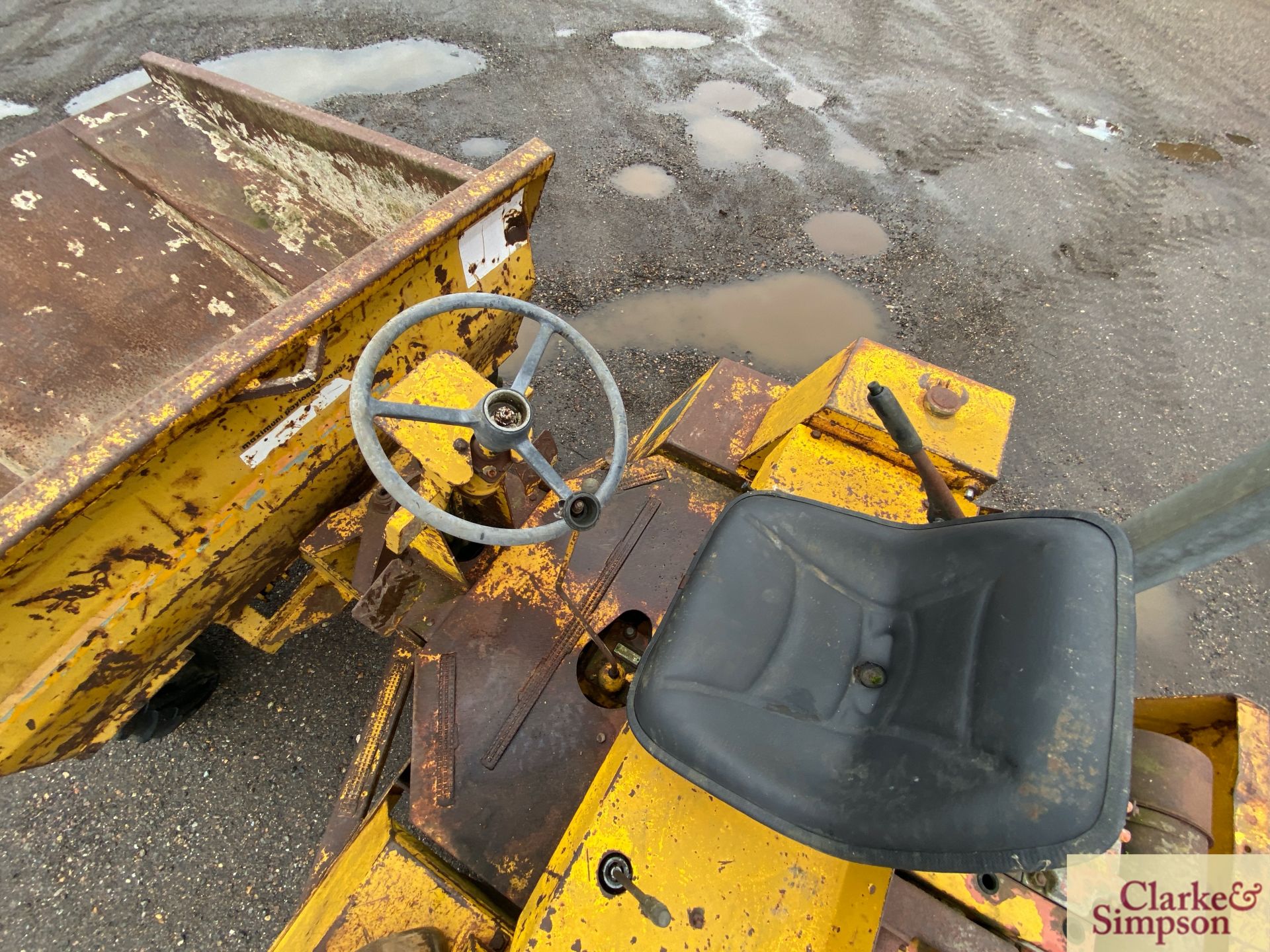 Winget 2.5T 4WD pivot steer dumper. 11.5/80R15 wheels and tyres. With electric start Lister 3cyl - Image 25 of 32