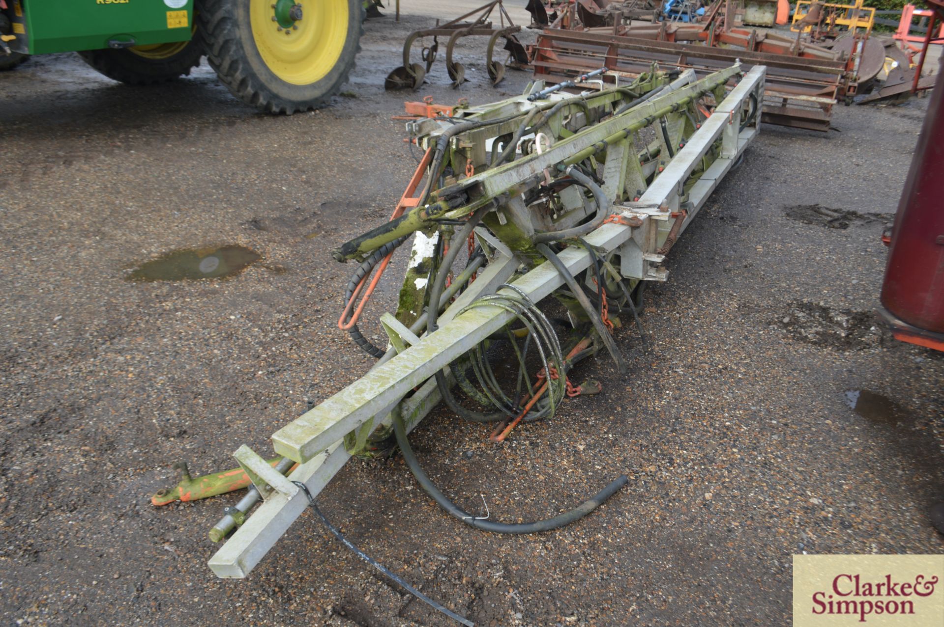 Landquip 24m aluminium sprayer booms. * - Image 4 of 4