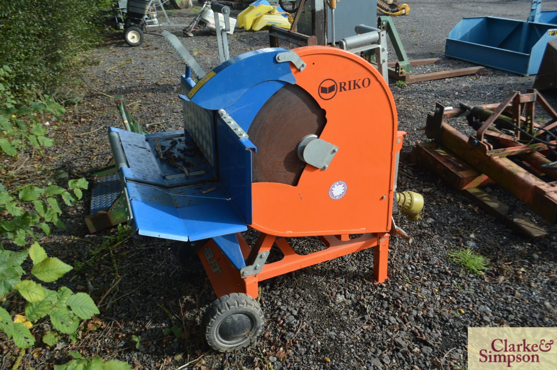 Balfor Riko rocking table saw PTO driven mounted bench. * - Image 2 of 5