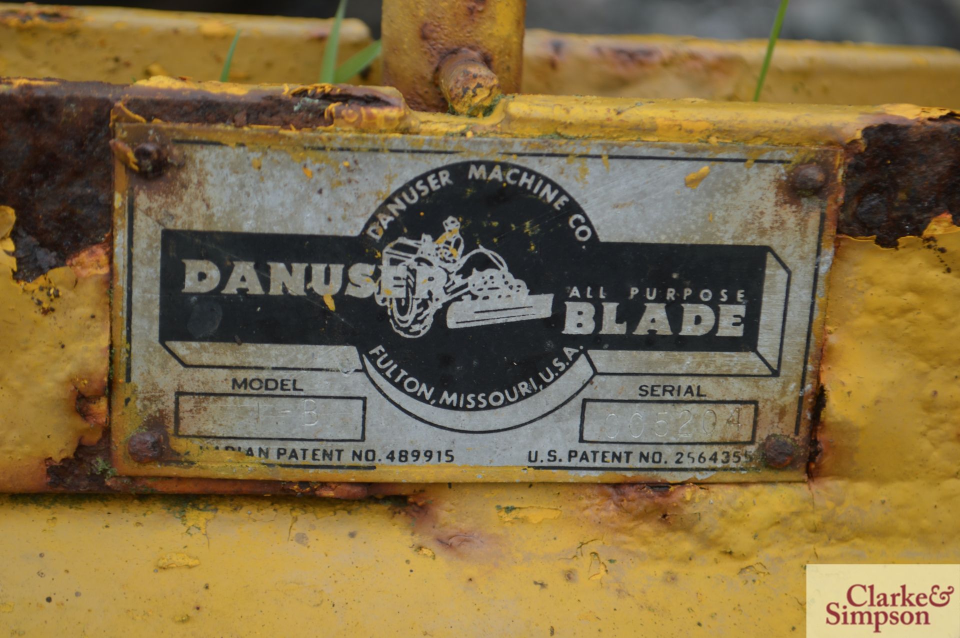 Danuser linkage mounted grader blade. * - Image 4 of 4