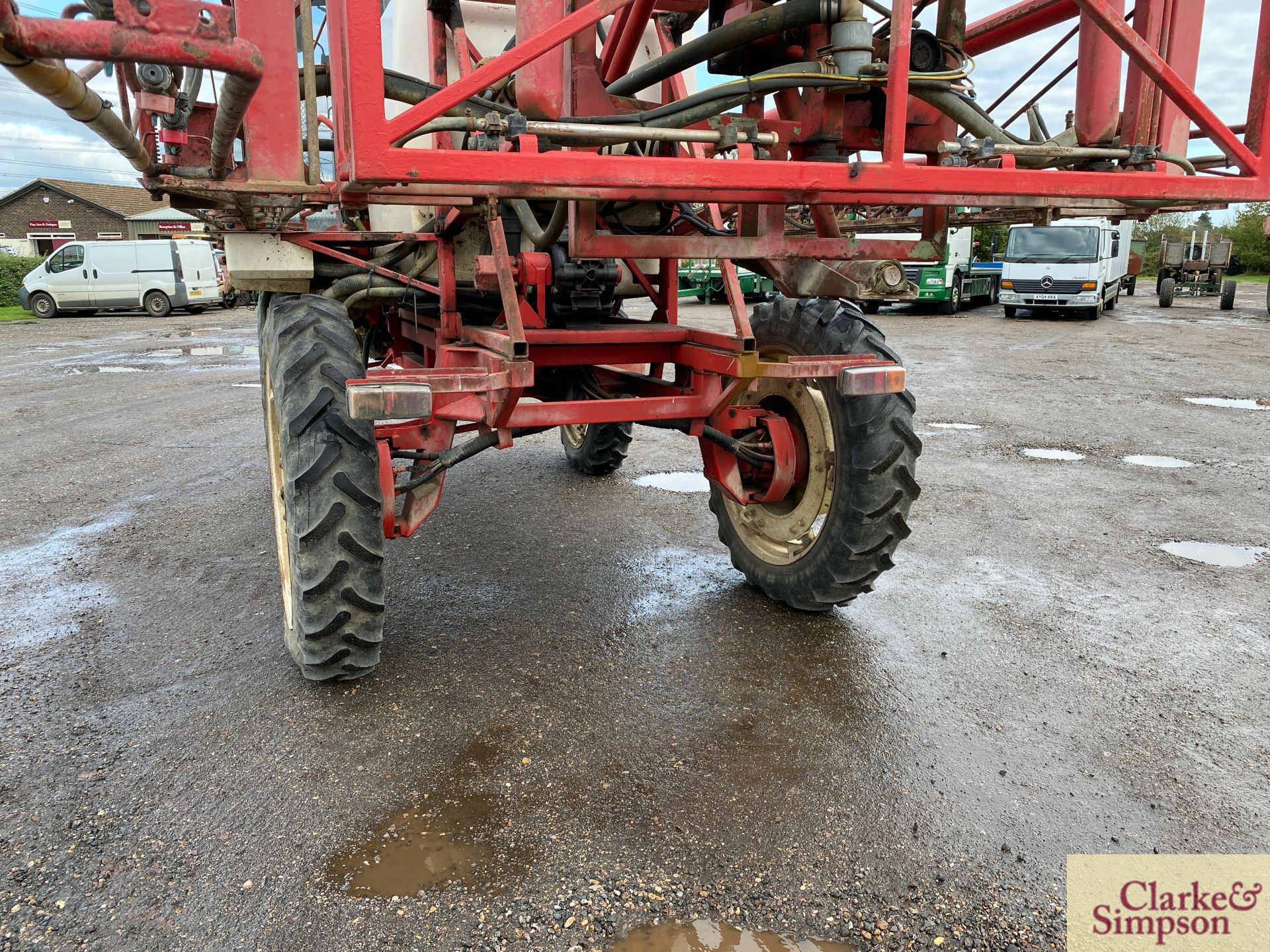 Bateman Hi-Lo 24m 4WD self-propelled sprayer. Registration H98 HDV. Date of first registration 06/ - Image 19 of 44