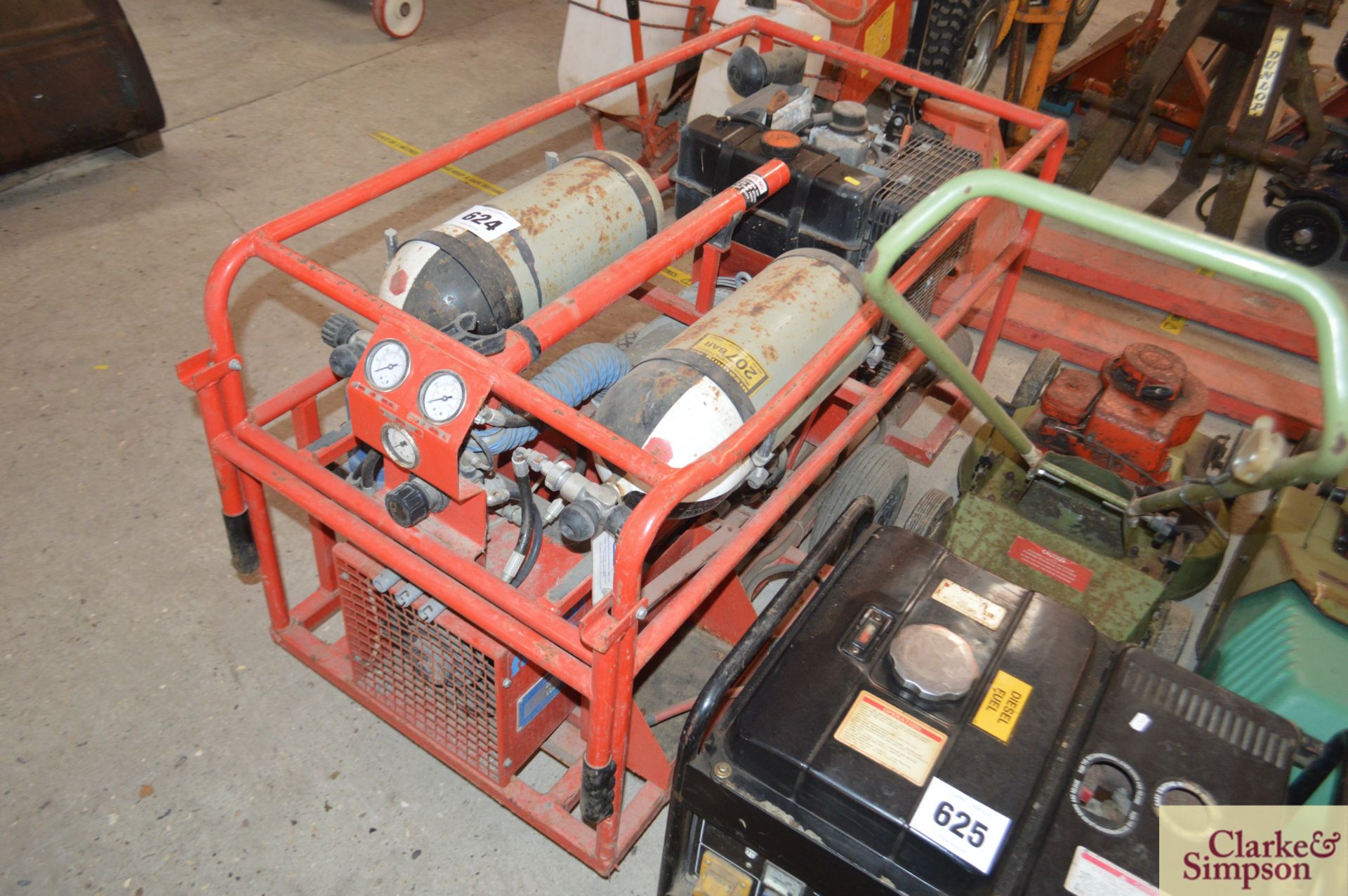 Factair mobile breathing pump. With Lombardini diesel engine. * - Image 2 of 5