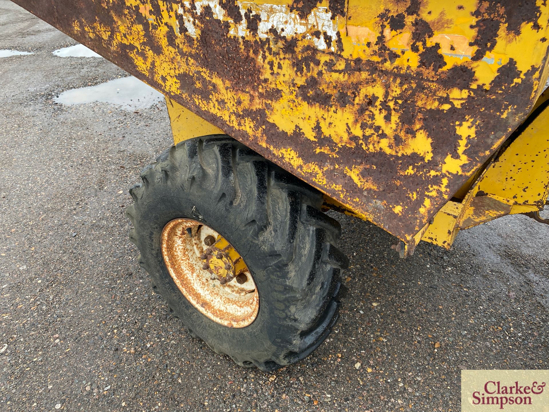 Winget 2.5T 4WD pivot steer dumper. 11.5/80R15 wheels and tyres. With electric start Lister 3cyl - Image 22 of 32