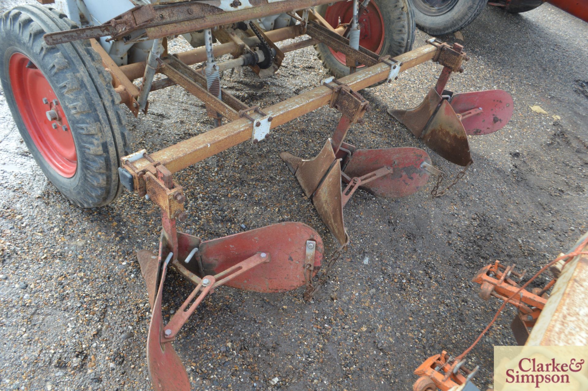 Reekie two row potato planter. * - Image 5 of 7