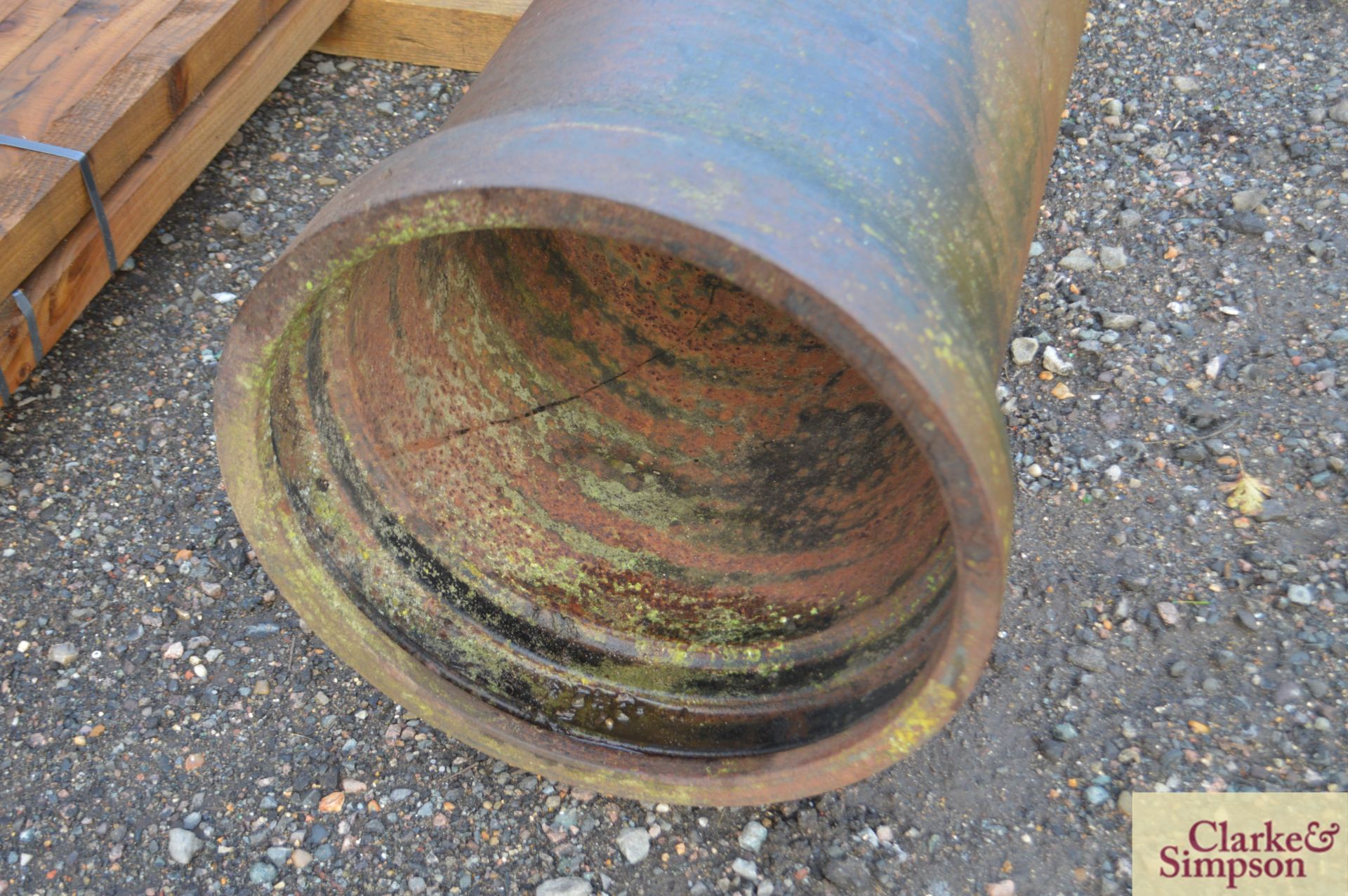 Large diameter 5.6m metal culvert pipe. - Image 4 of 4