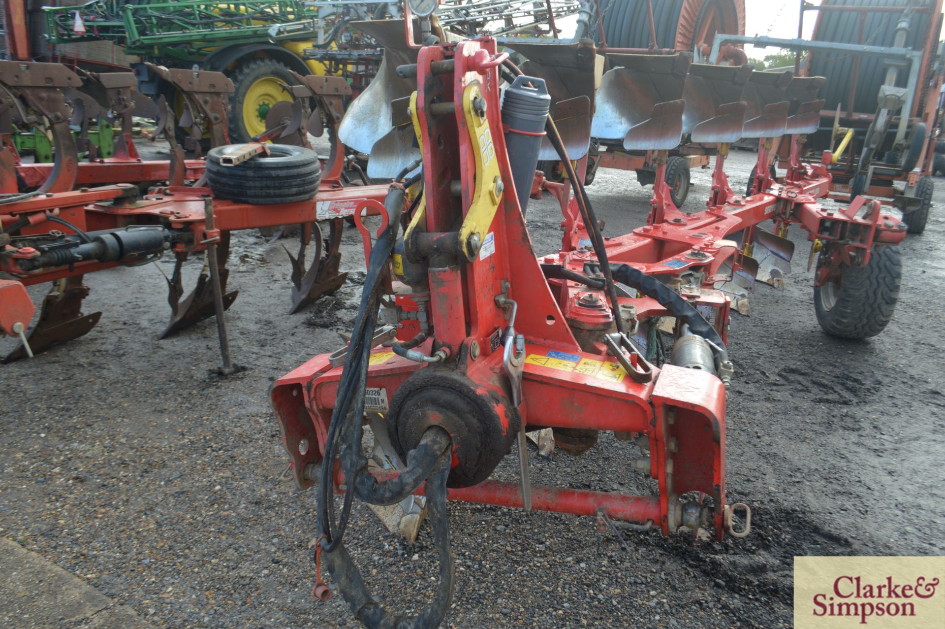 Pottinger Servo 45S 5+1F reversible plough. Serial number VBP00050001003494. With manual vari- - Image 7 of 13