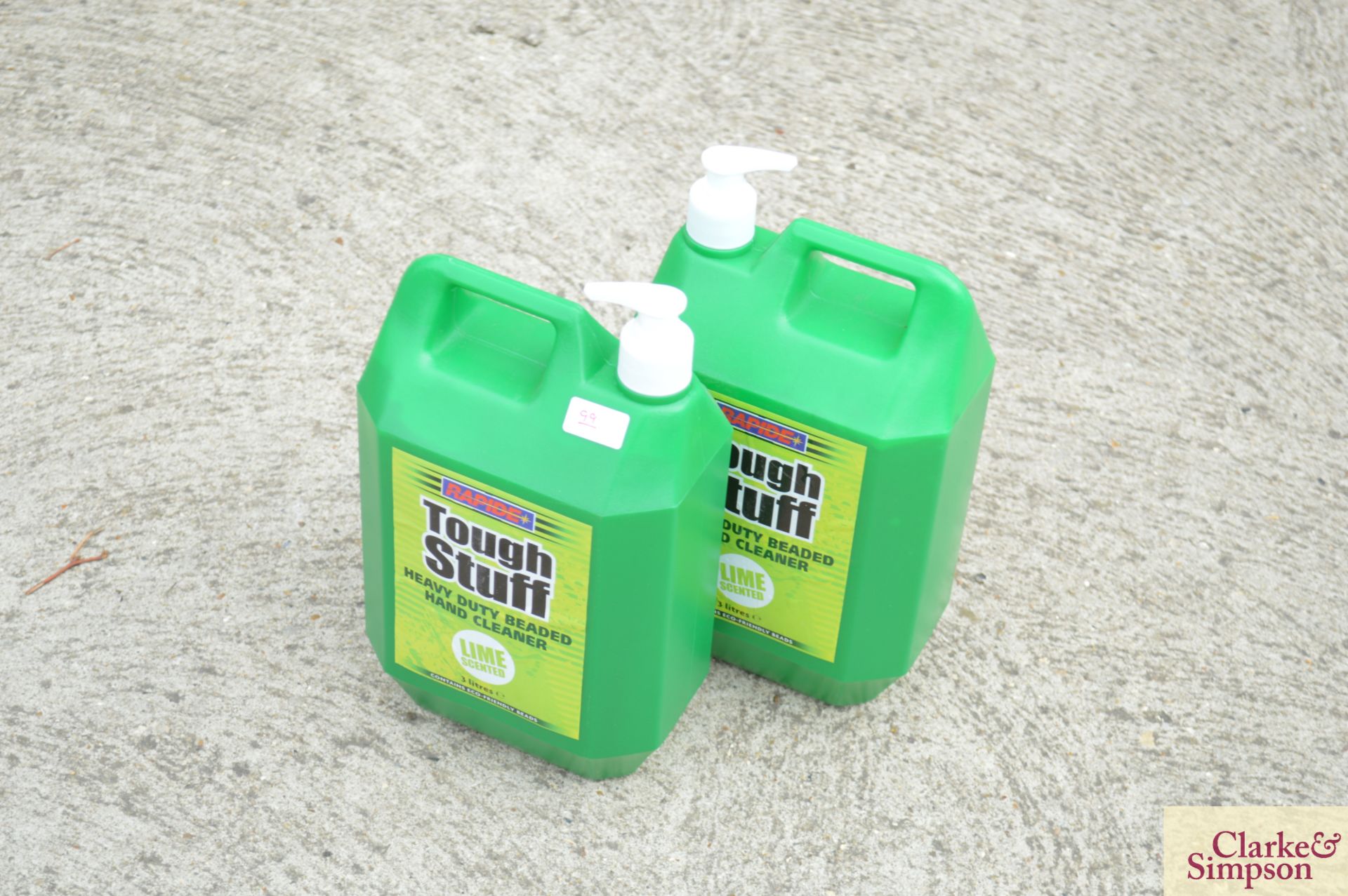 2x 3 litre handcleaner tubs.*