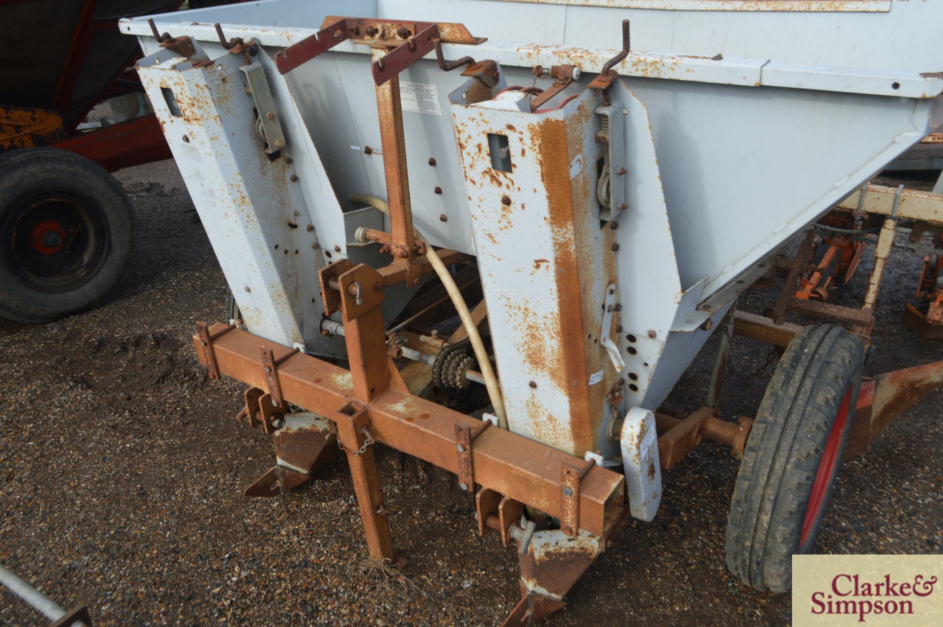 Reekie two row potato planter. * - Image 6 of 7