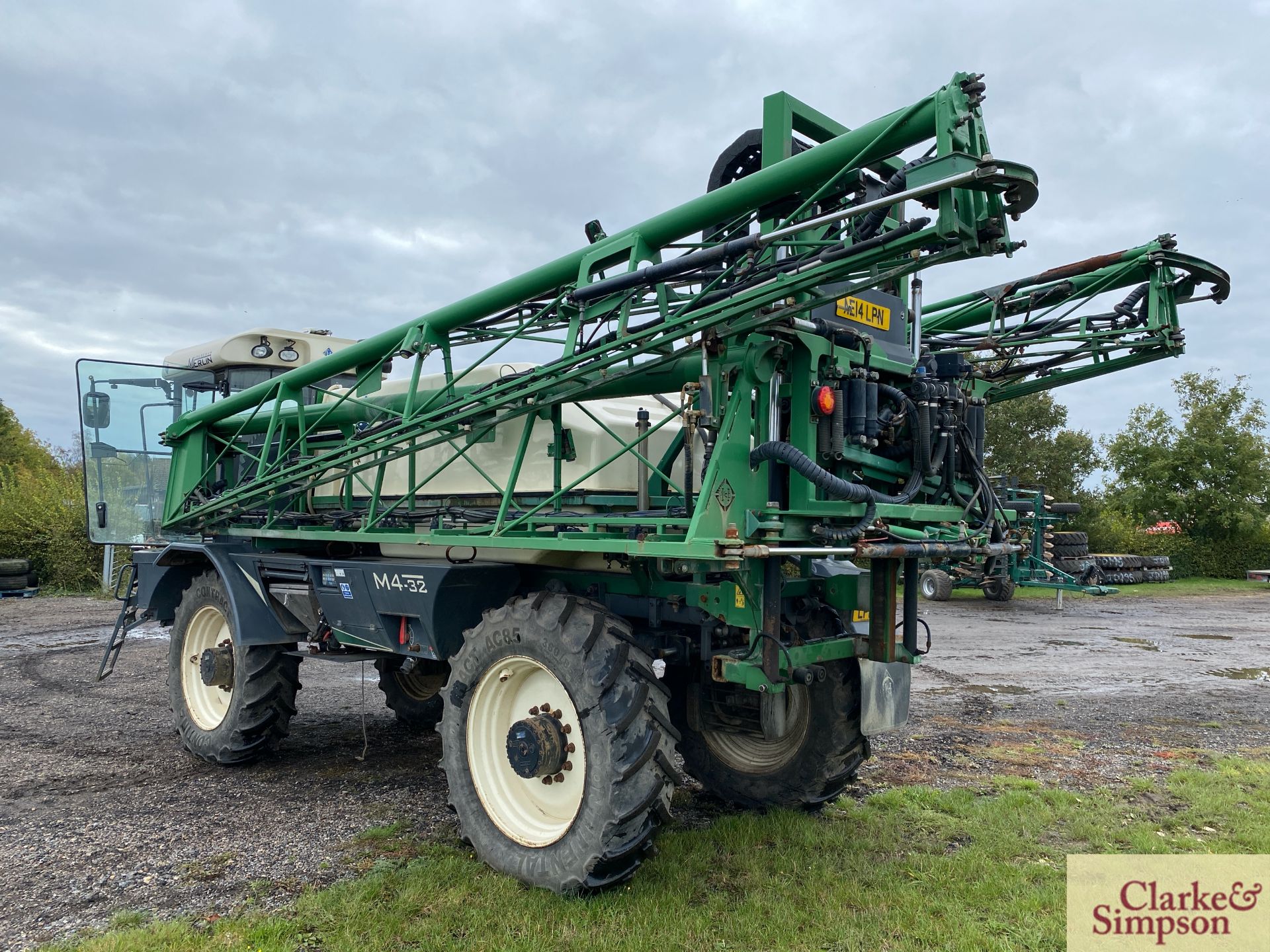 Househam Merlin M4/32 4WD 32m self-propelled sprayer. Registration AE14 LPN. Date of first - Image 5 of 54