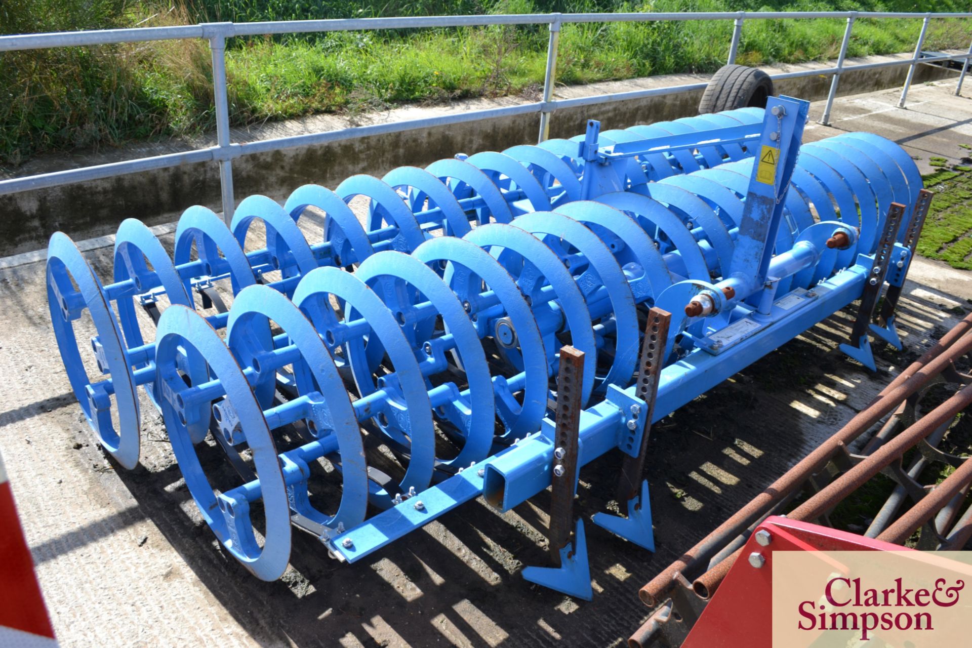 Lemken Vario Pack 5110 3.7m press. 2014. Serial number 400534. Type 5110WDP70. With 38x45 700mm