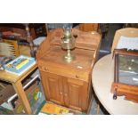 A modern pine wash stand fitted single drawer and