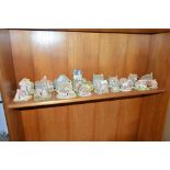 A quantity of Lilliput Lane model cottages etc