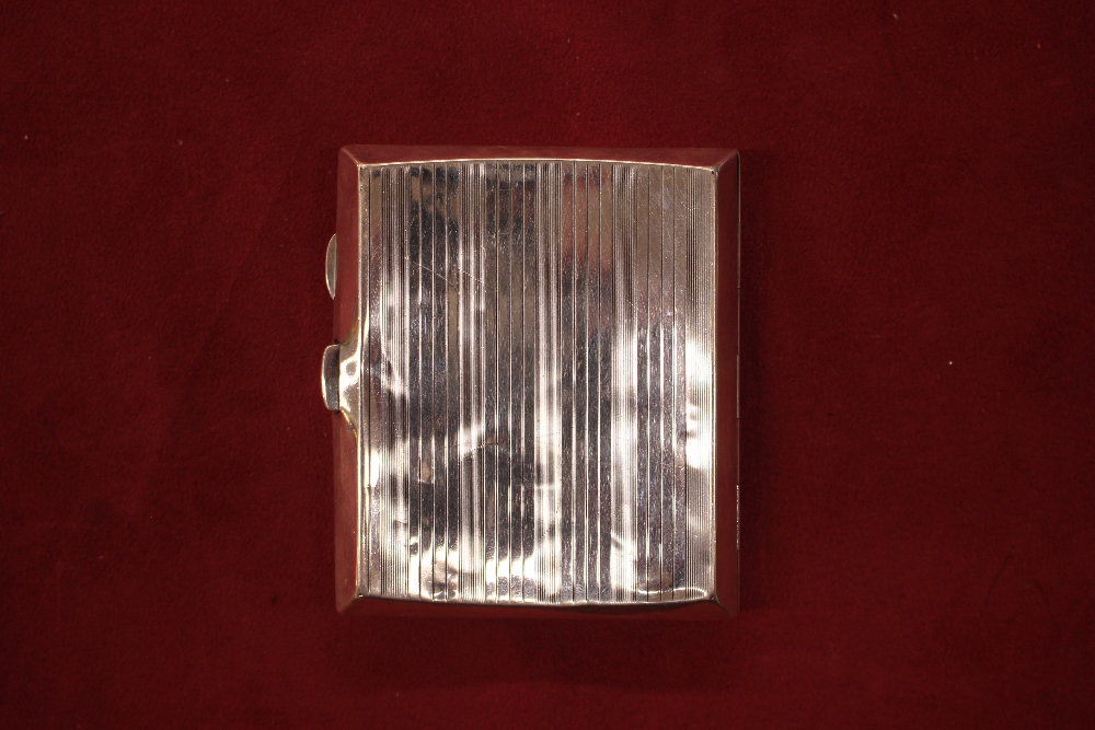 A silver cigarette case Chester 1926, the lid with - Image 5 of 5