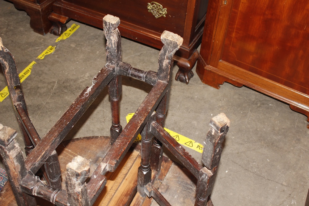 An 18th Century oak gate leg table, raised on turned supports terminating in Braganza type feet, - Image 22 of 23