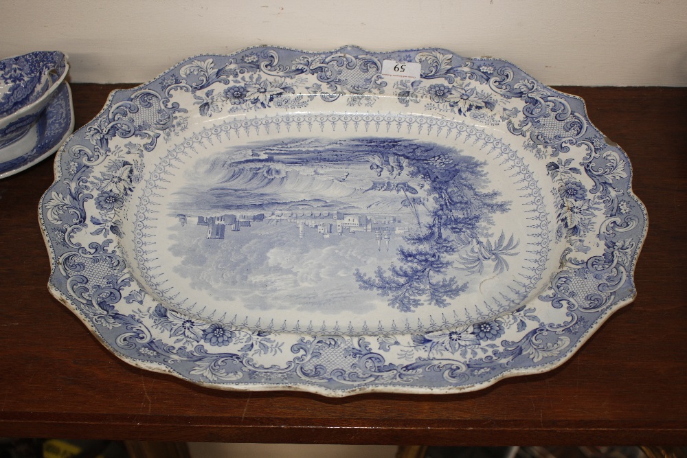 A 19th Century Copeland & Garrett late Spode pedestal fruit bowl, decorated the "Warwick Vase" - Image 4 of 7