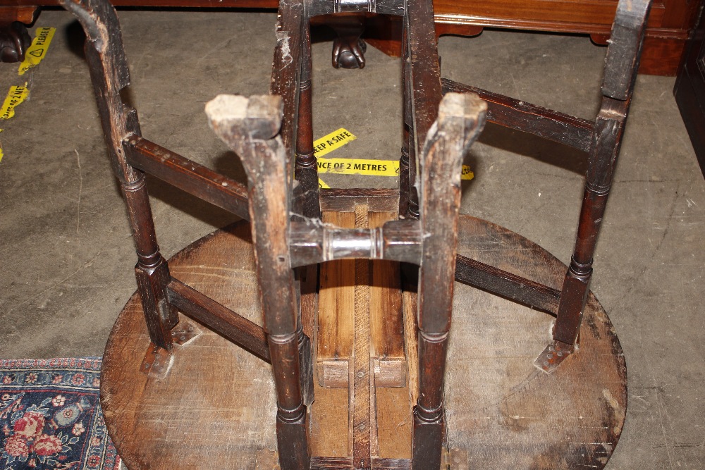 An 18th Century oak gate leg table, raised on turned supports terminating in Braganza type feet, - Image 21 of 23