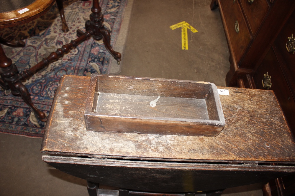 An 18th Century oak gate leg table, raised on turned supports terminating in Braganza type feet, - Image 7 of 23