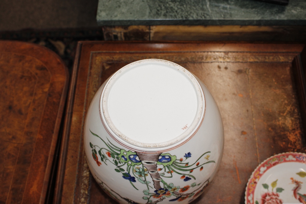 A pair of Chinese ginger jars and covers, having floral and bird decoration, 31cm high - Image 16 of 17