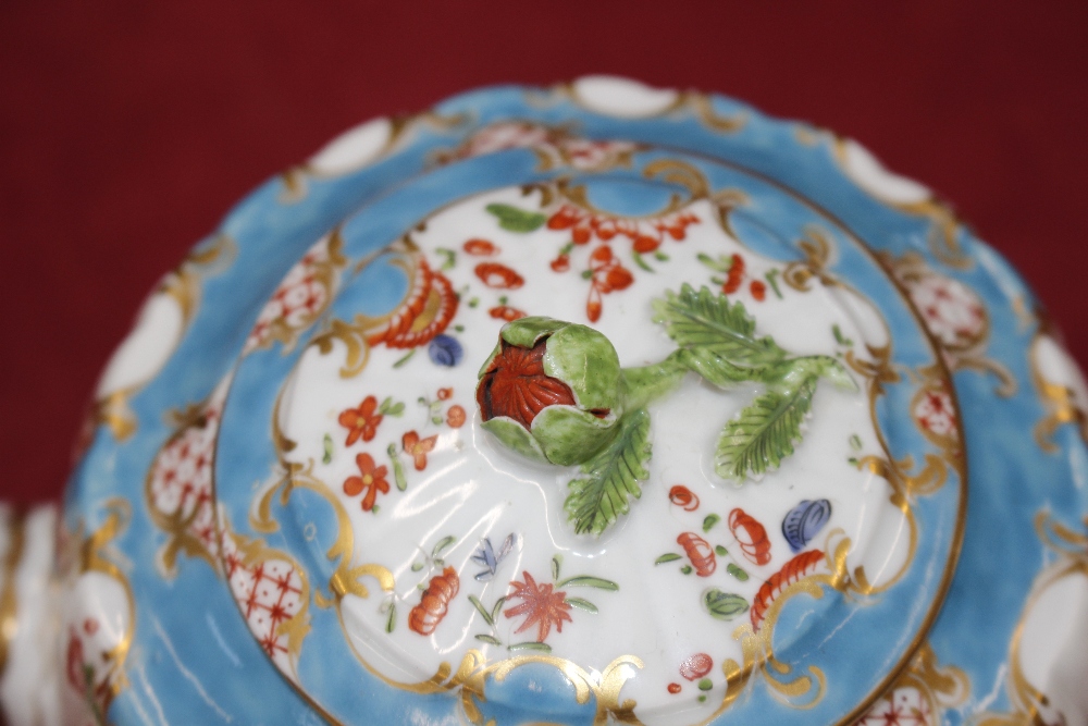 A collection of First Period Worcester tea ware of Jabberwocky pattern, comprising teapot, covered - Image 3 of 31