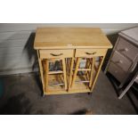 A beech kitchen trolley with two stools