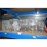 A quantity of various glassware