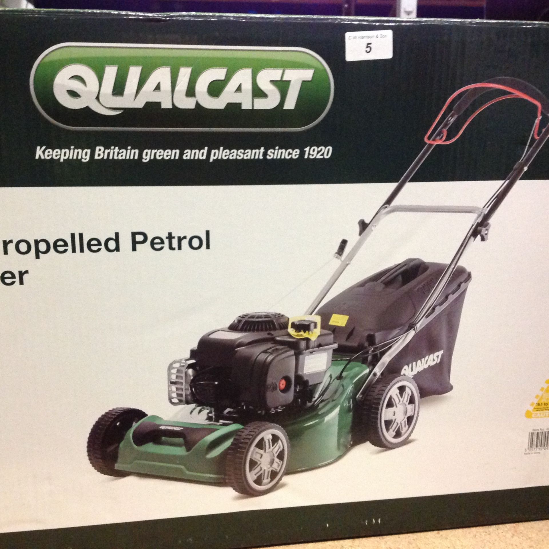 Qualcast 41cm 125cc self propelled petrol rotary lawn mower