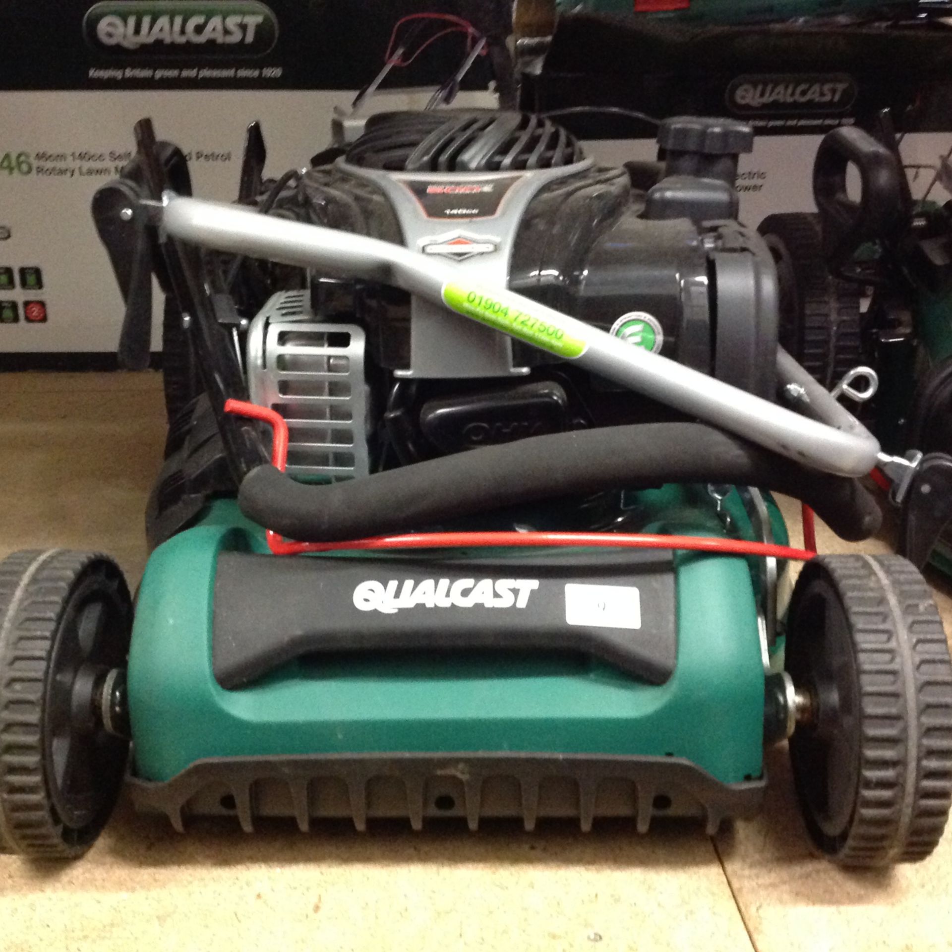 Qualcast 140cc Briggs & Stratton petrol lawn mower