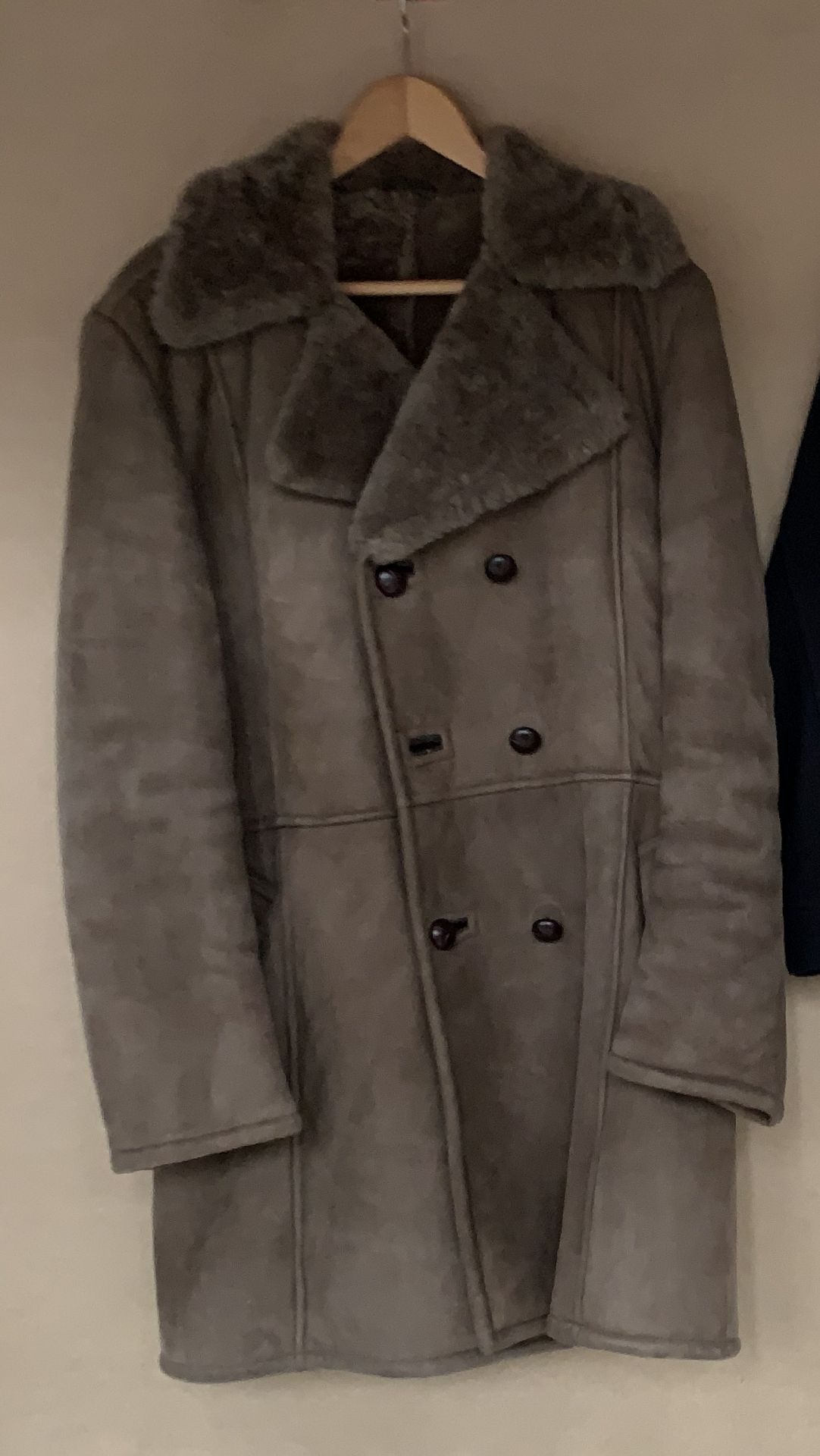 A David Stephen men's sheepskin jacket,