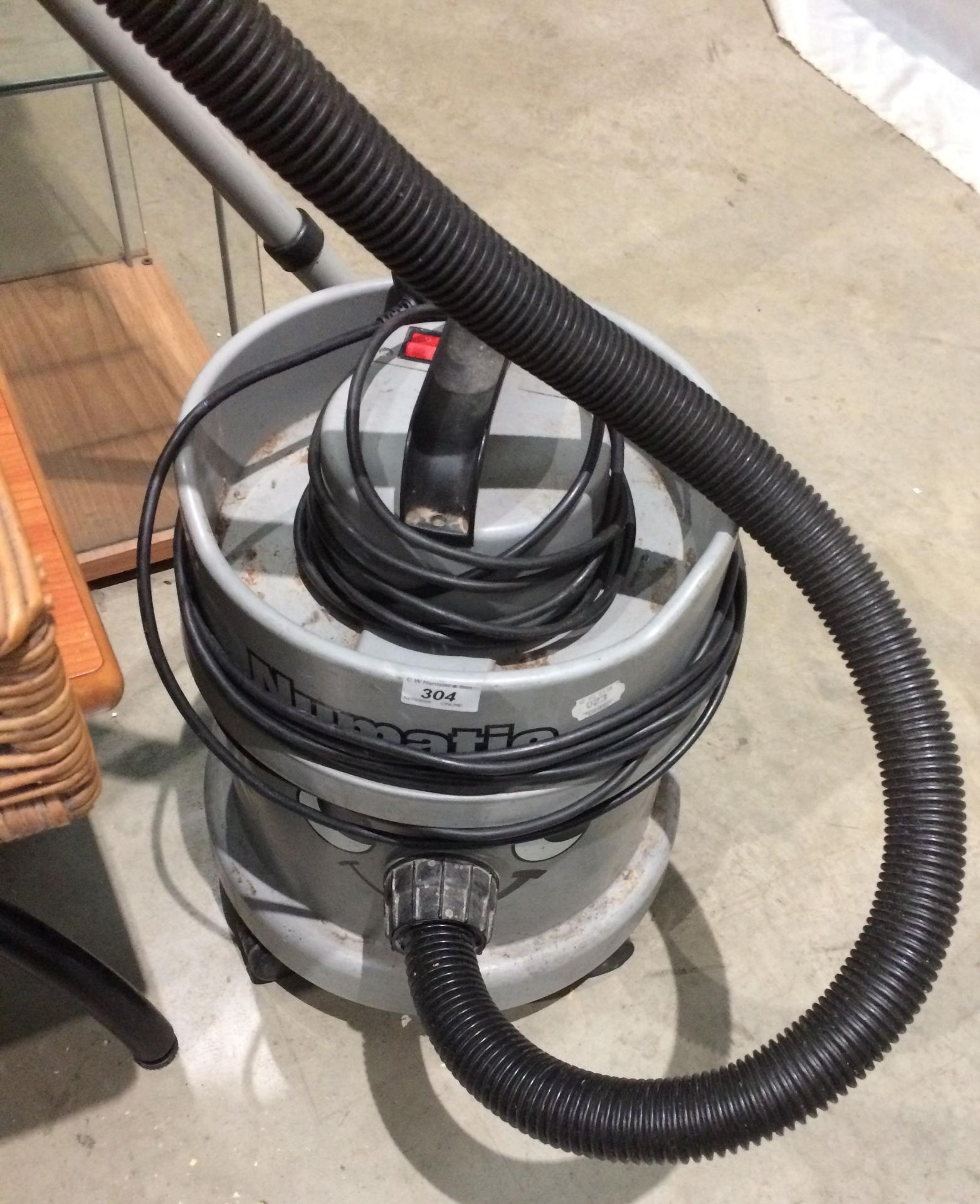 Numatic MVH-370 vacuum cleaner