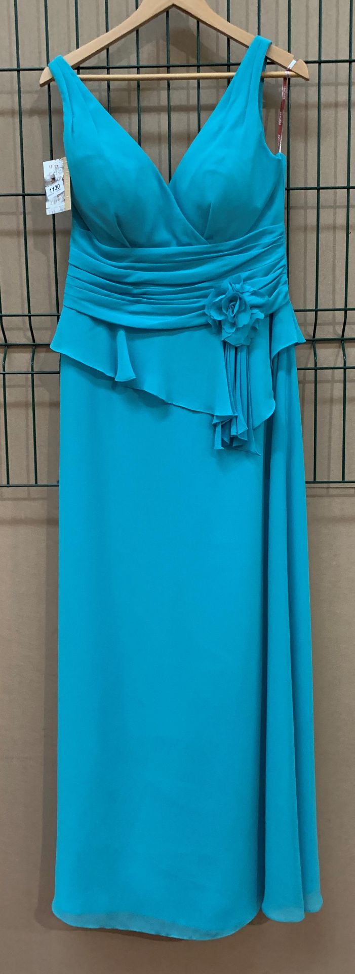 A bridesmaid/prom dress by Veromia, mode