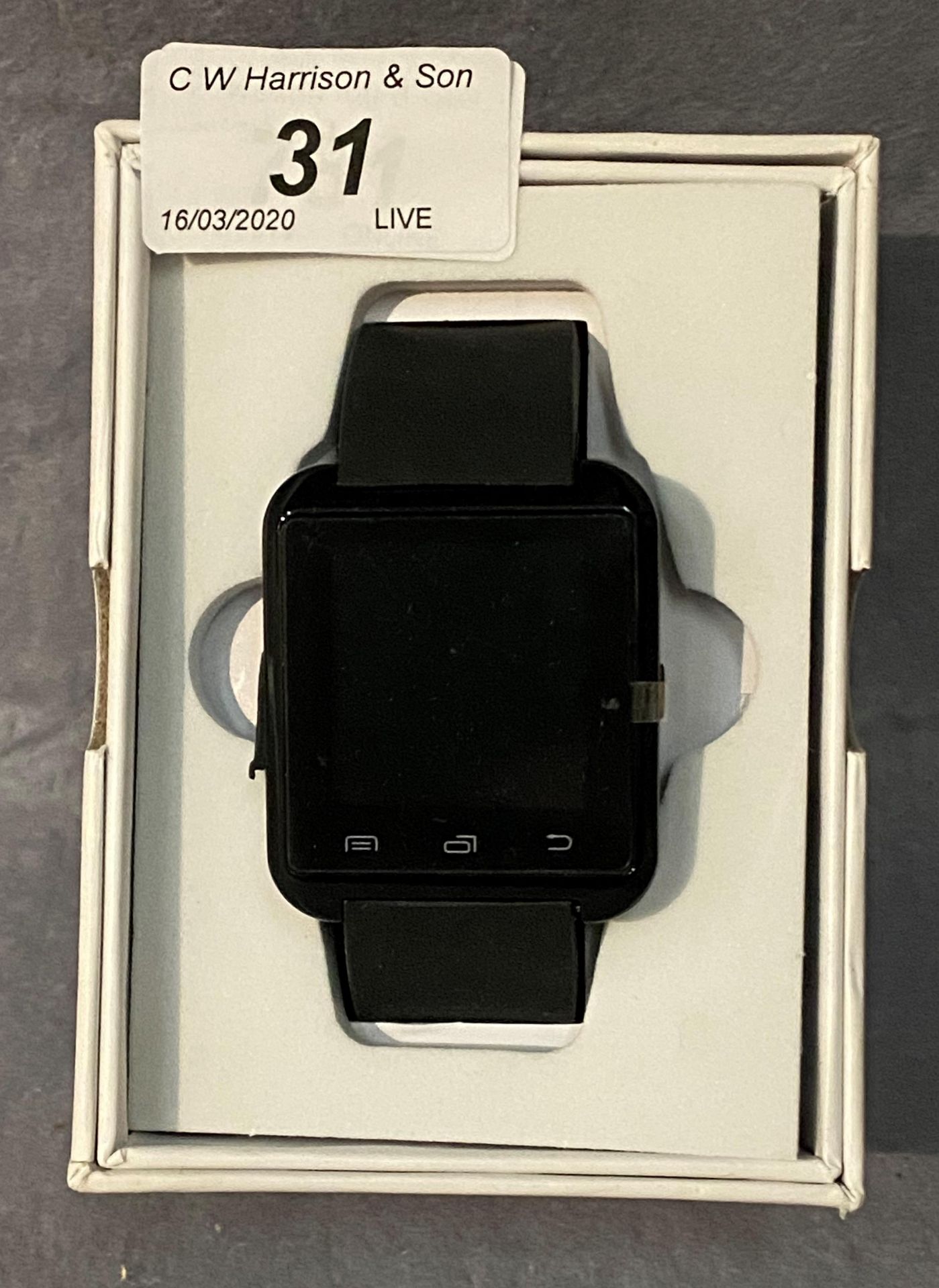 Touch screen smart watch in black (please note - this lot is subject to VAT)