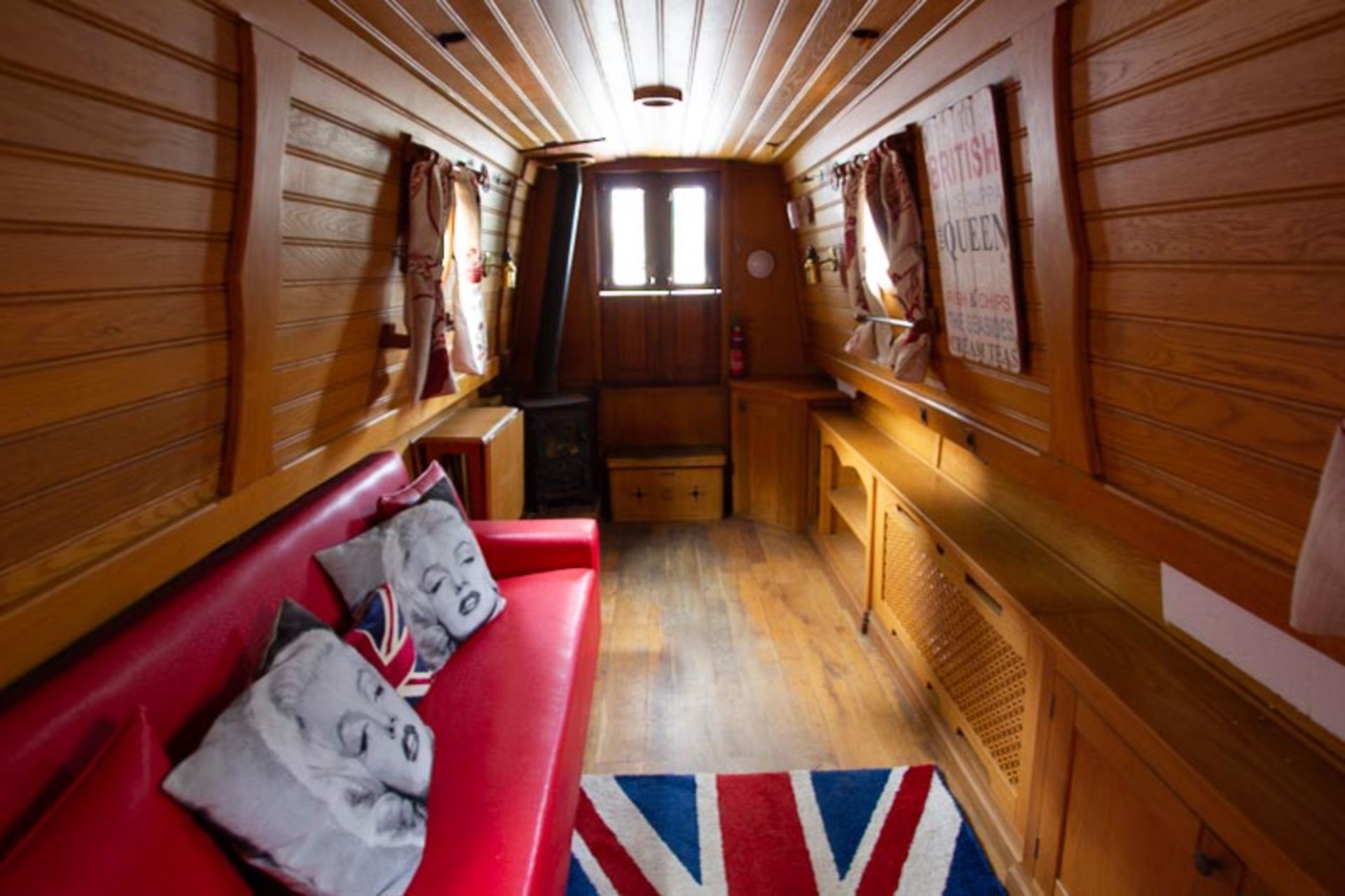 NARROWBOAT - SOLD ON BEHALF OF A HIGH COURT ENFORCEMENT OFFICER. - Image 2 of 33