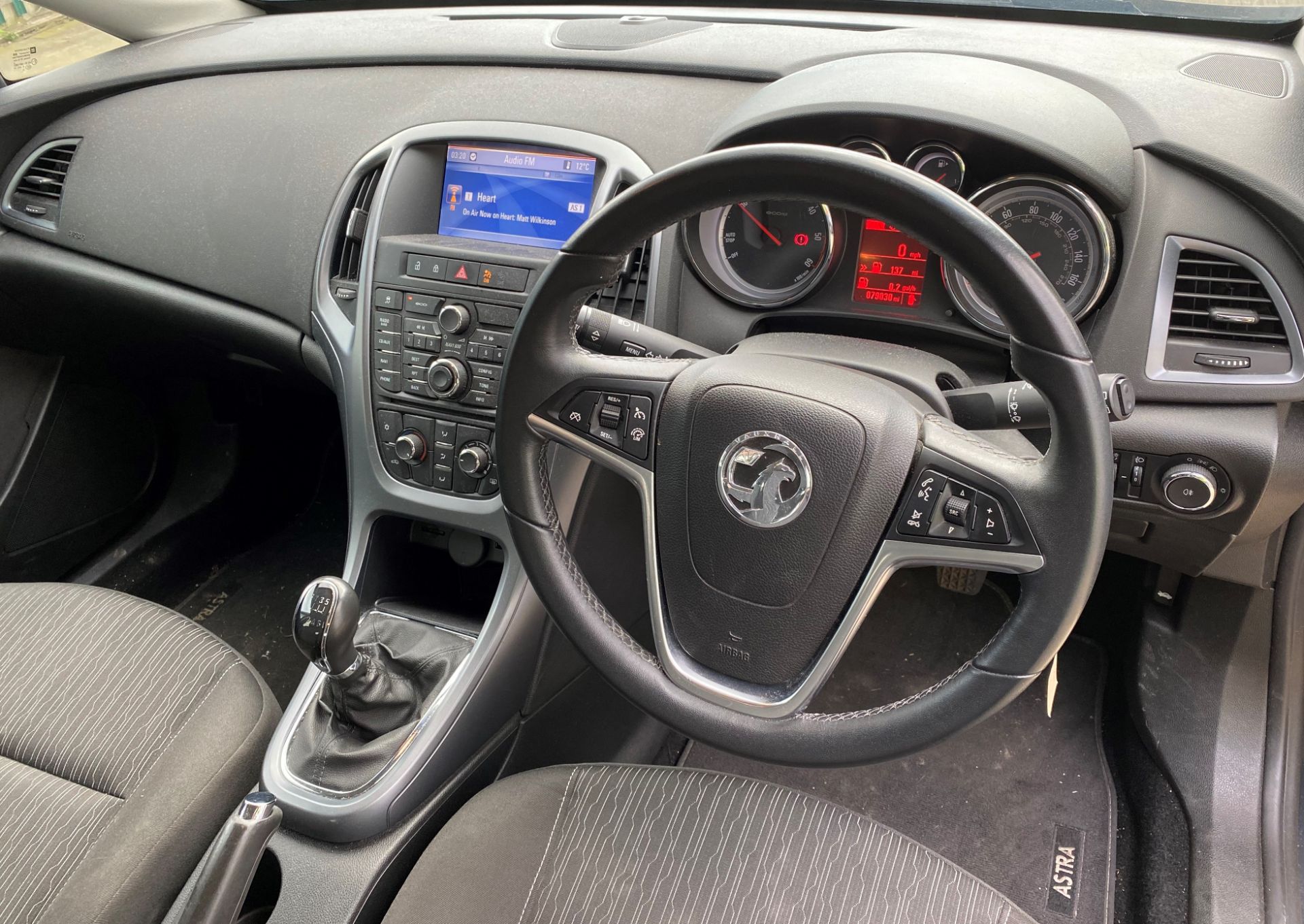 SEIZED VEHICLE - SOLD ON BEHALF OF A HIGH COURT ENFORCEMENT OFFICER. VAUXHALL ASTRA 1. - Image 7 of 10