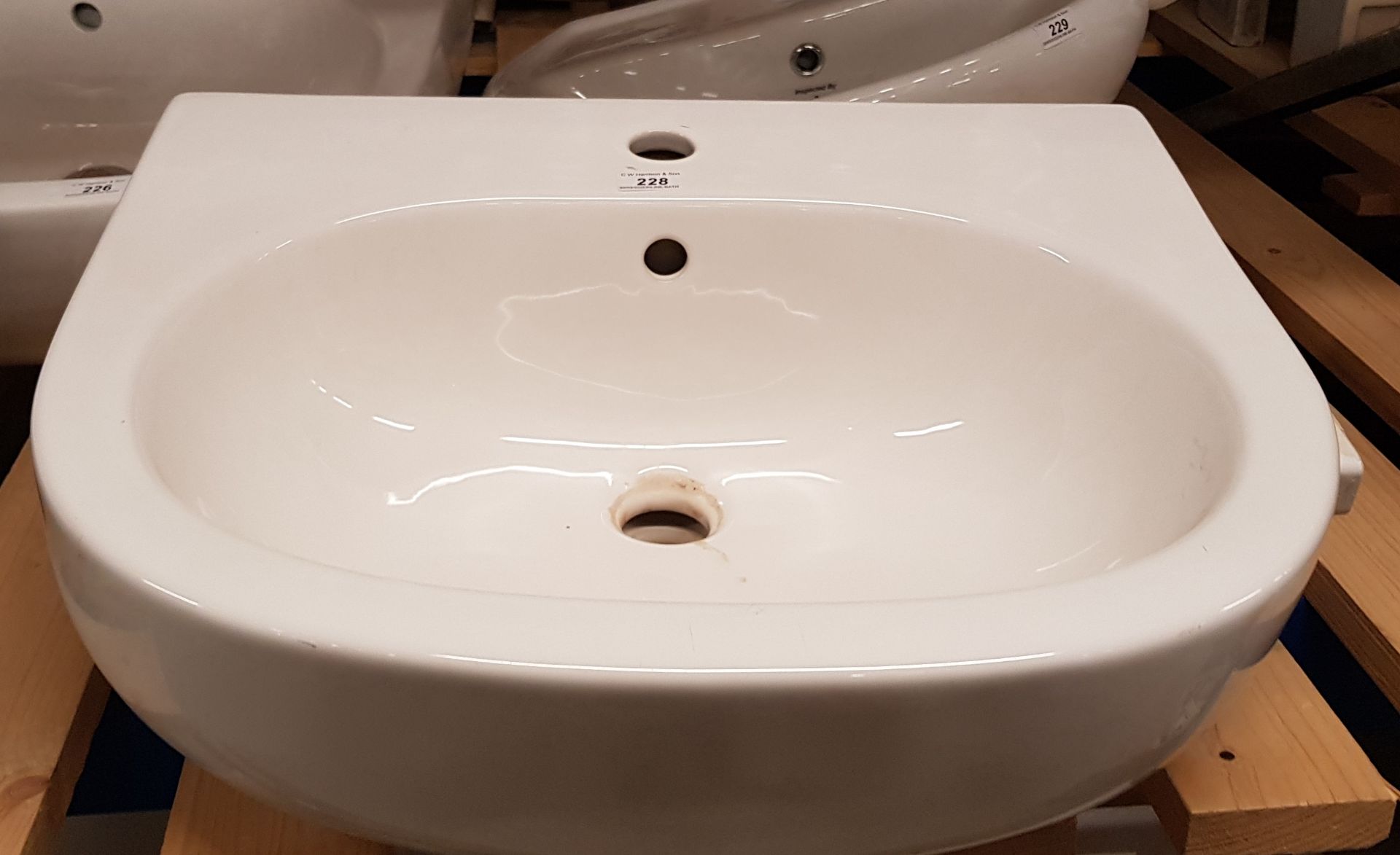 LARGE CERAMIC BASIN - Image 2 of 2