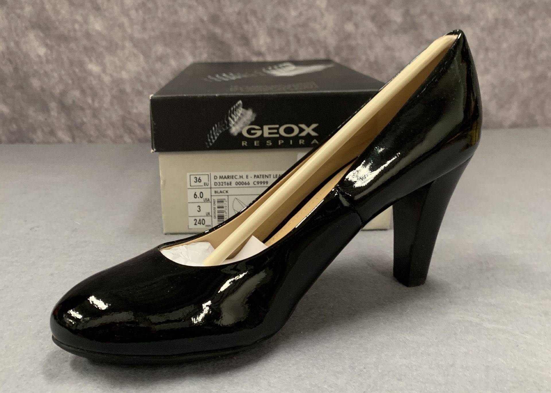 A pair of Geox Respira ladies black patent leather court shoes, size 6,